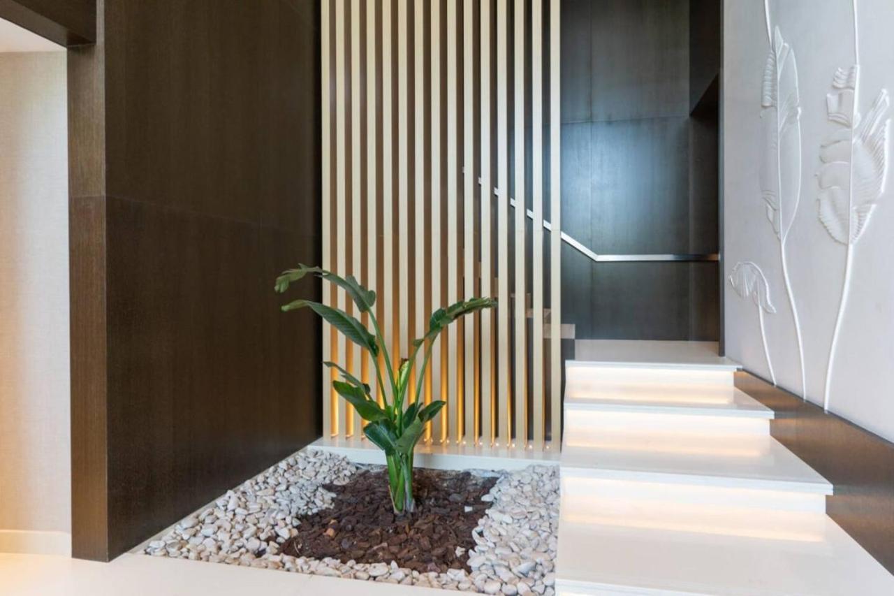 Apartment Upgraded Banyan Tree 2 Bed In Jlt *