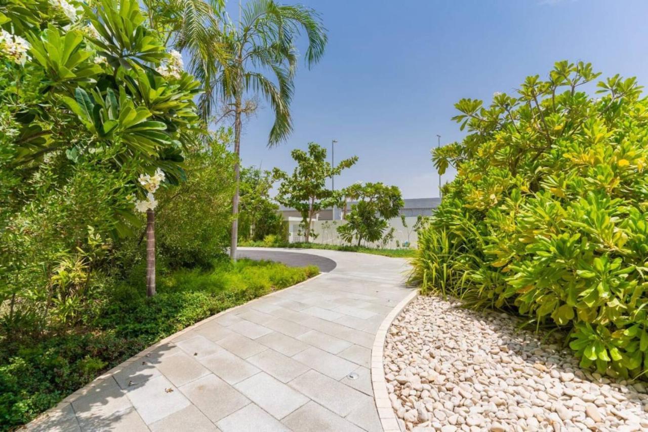 Apartment Upgraded Banyan Tree 2 Bed In Jlt Dubai
